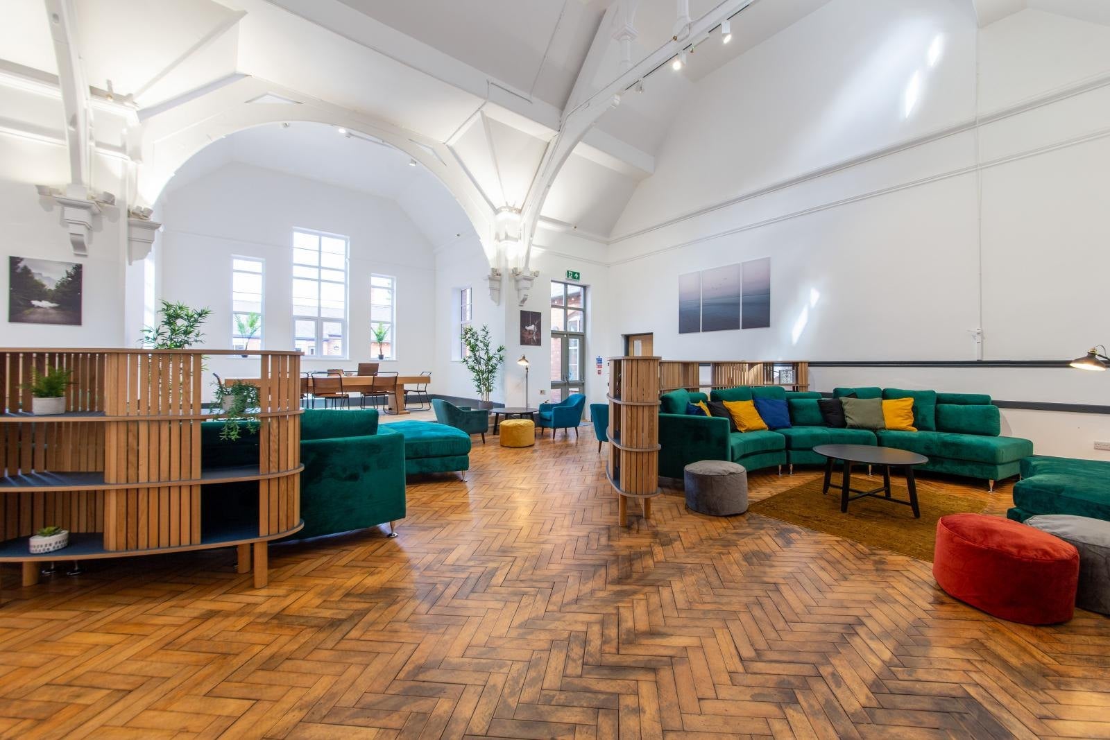 Flat Rectory Gardens in Worcester