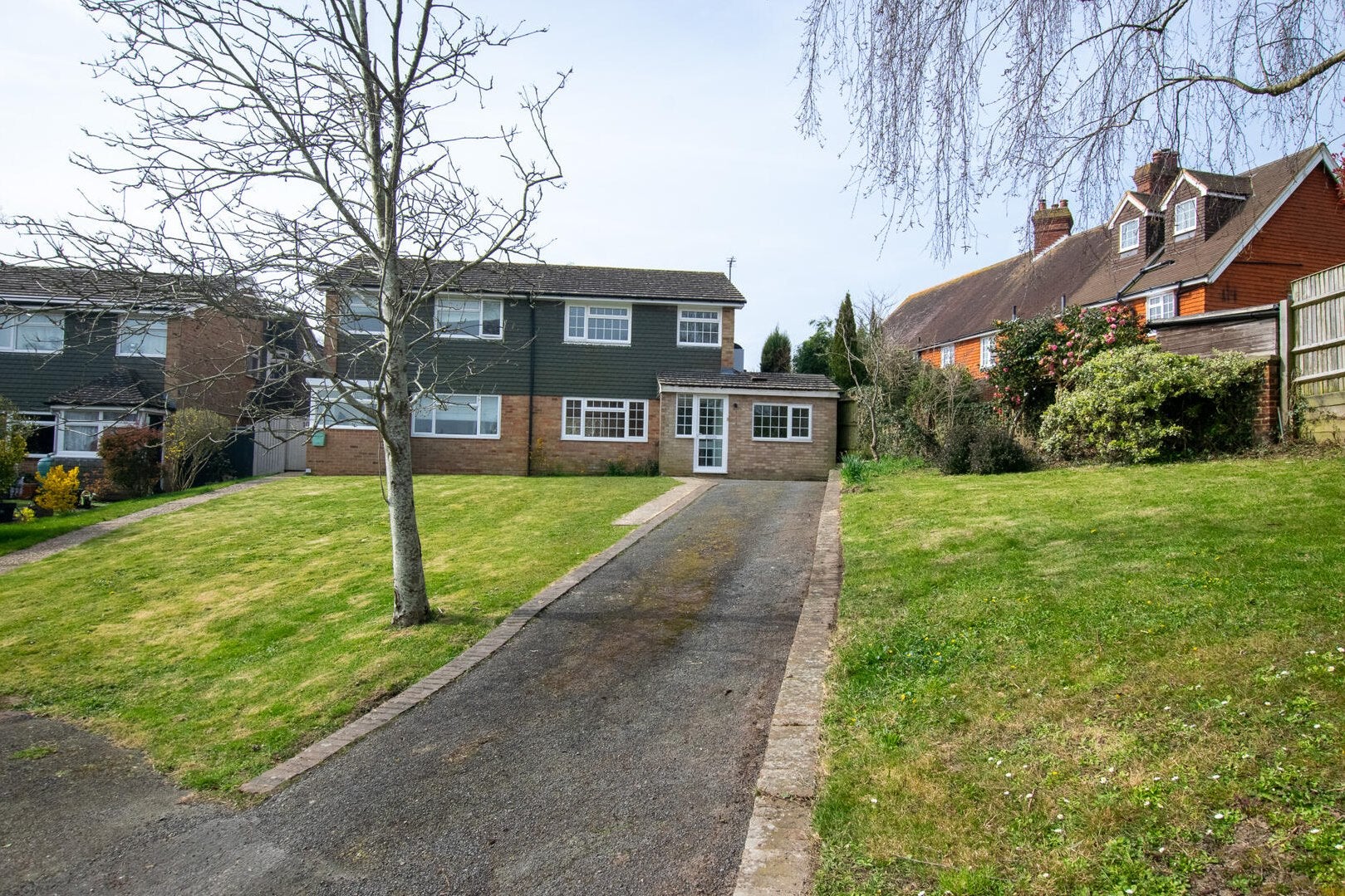 House Tudor Walk in Framfield