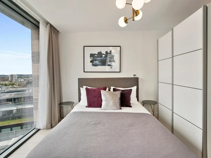 Flat Southwark Street in Greater London