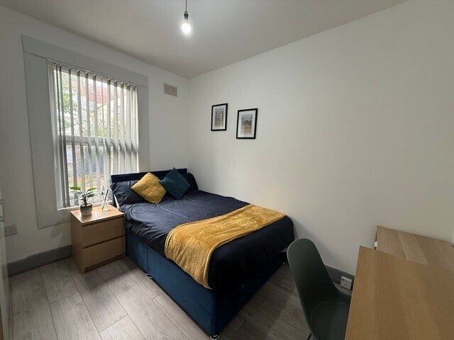 Room Rochester Street in Chatham