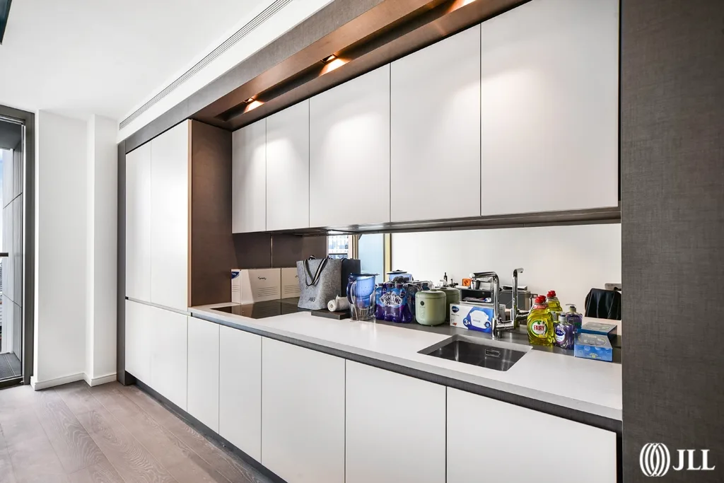 Flat Harbord Square in Greater London