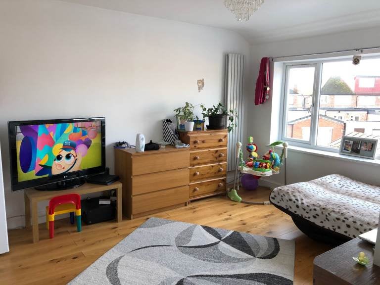 Flat Cayton Road in Greater London