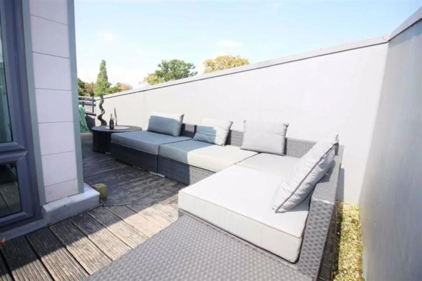 Room Allum Lane in Hertsmere