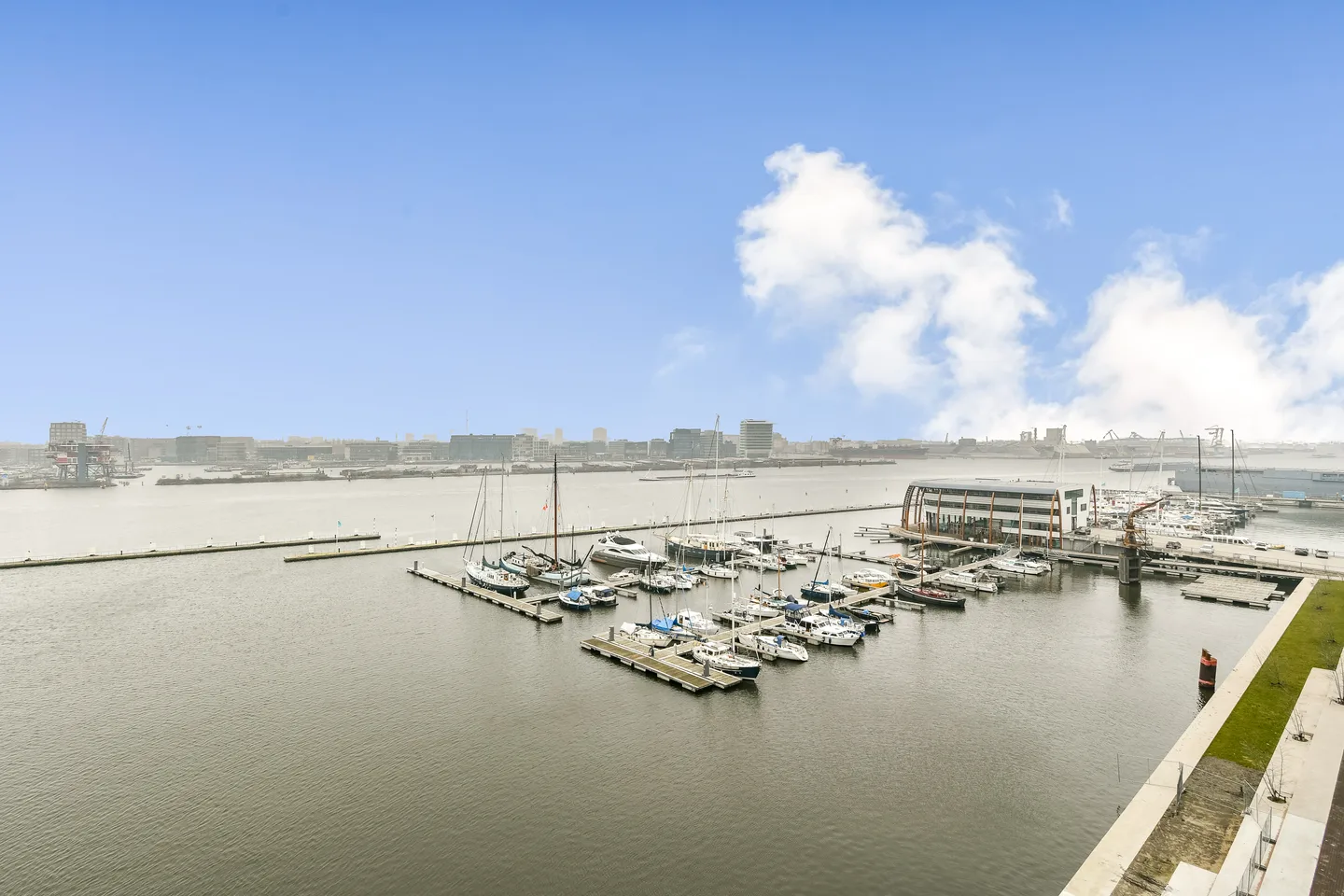 Appartement Werfkade in Amsterdam