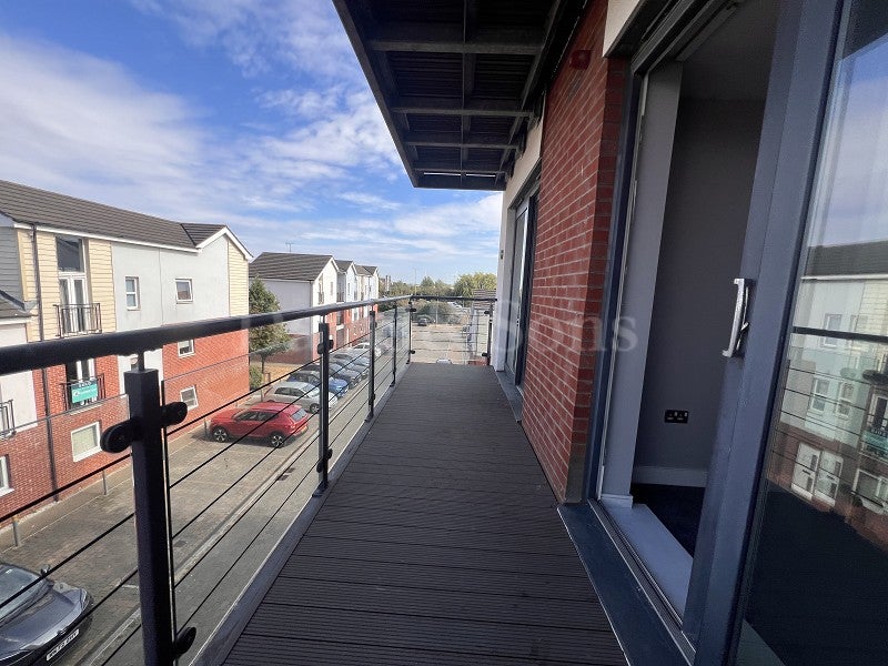 Flat Ariel Close in Newport