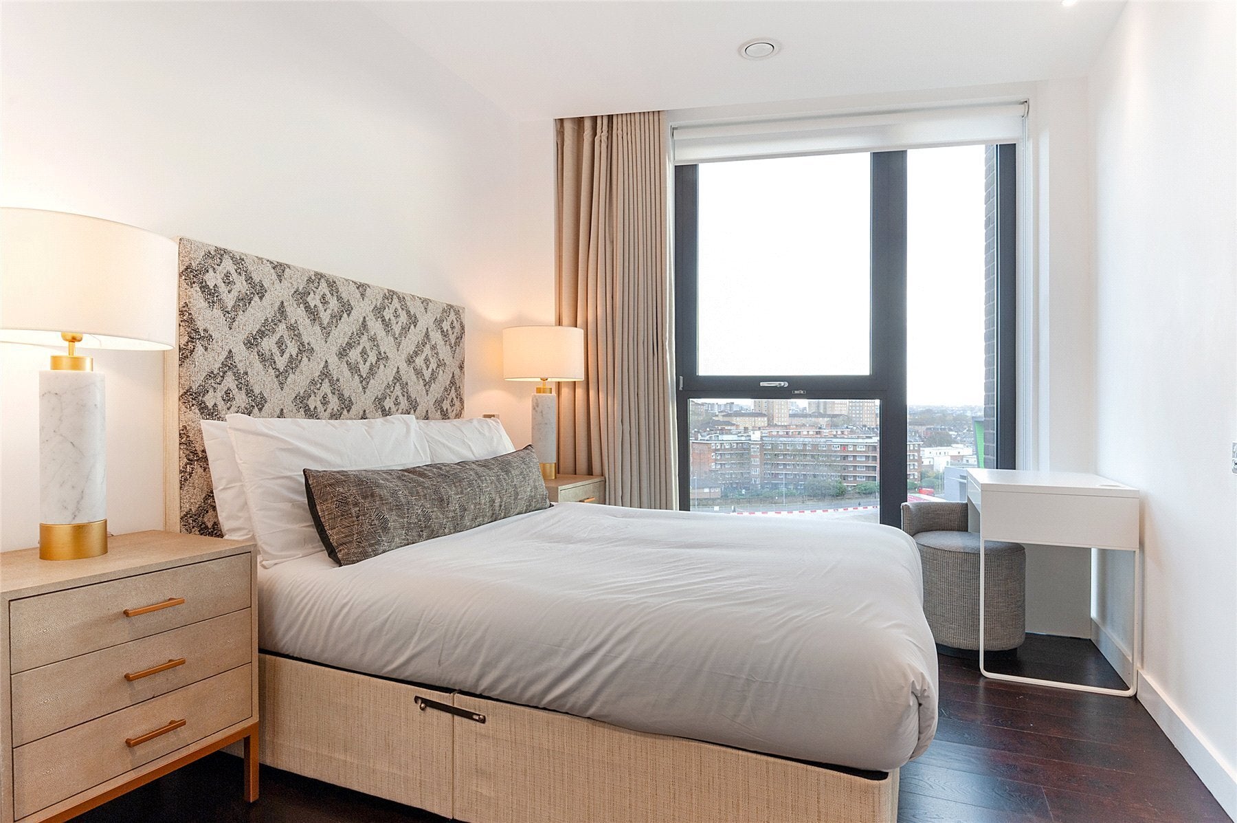 Flat New Union Square in Greater London