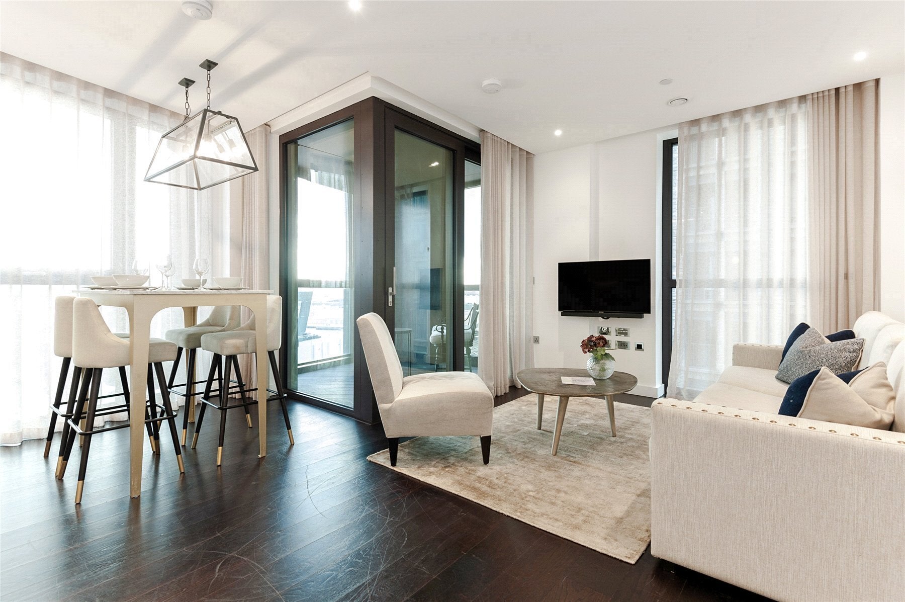 Flat New Union Square in Greater London