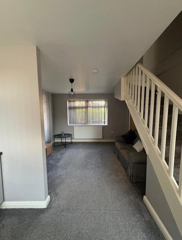Room Rycroft Avenue in Leeds