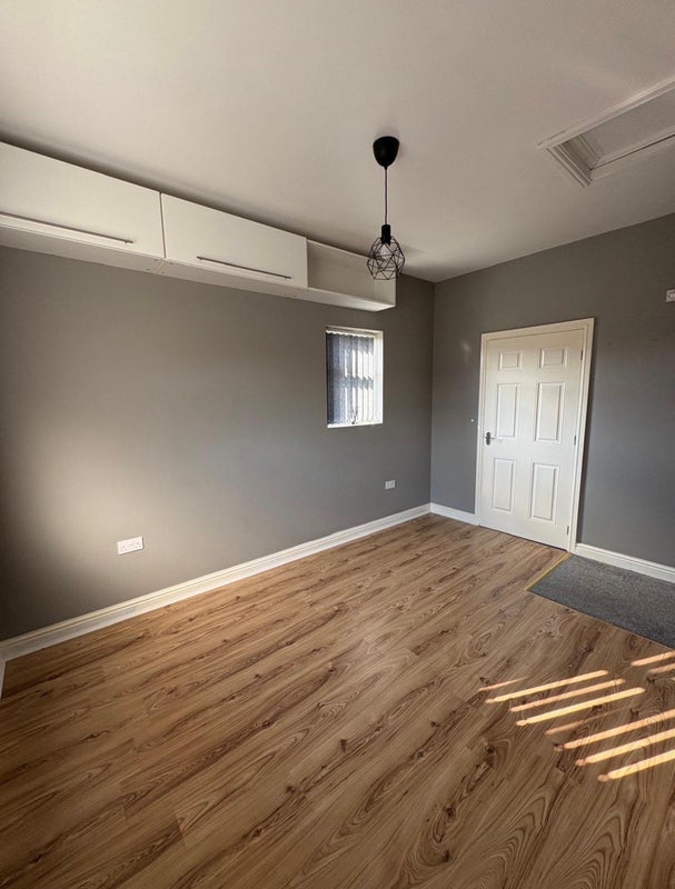 Room Rycroft Avenue in Leeds