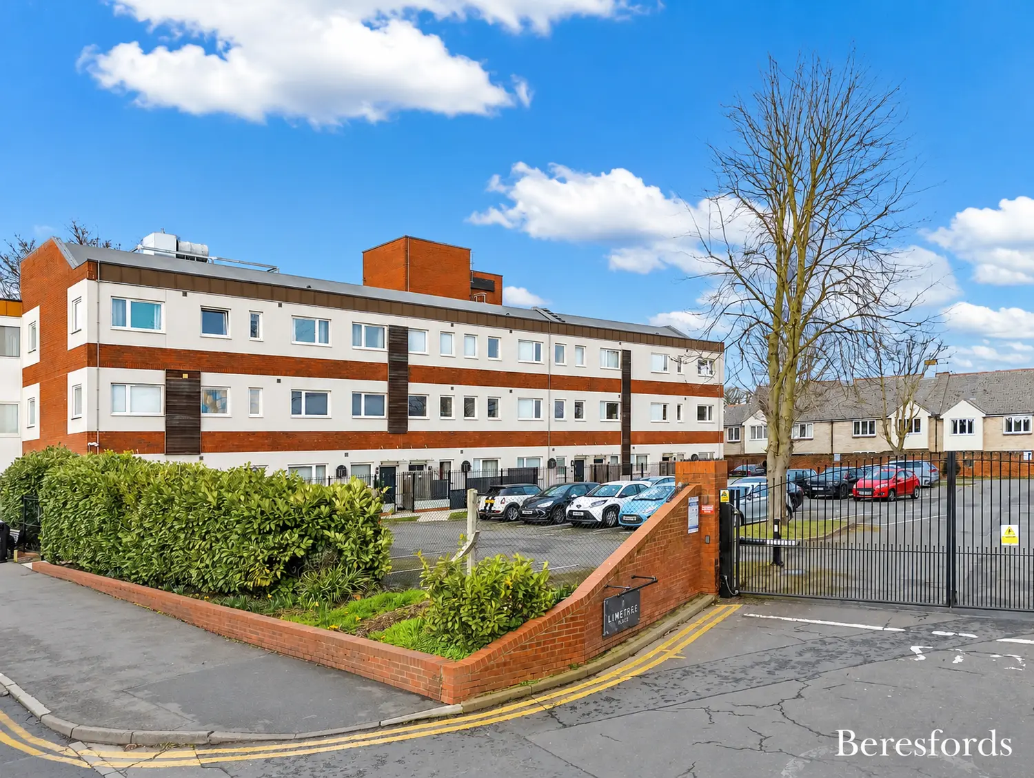 Flat Collingwood Road in Witham