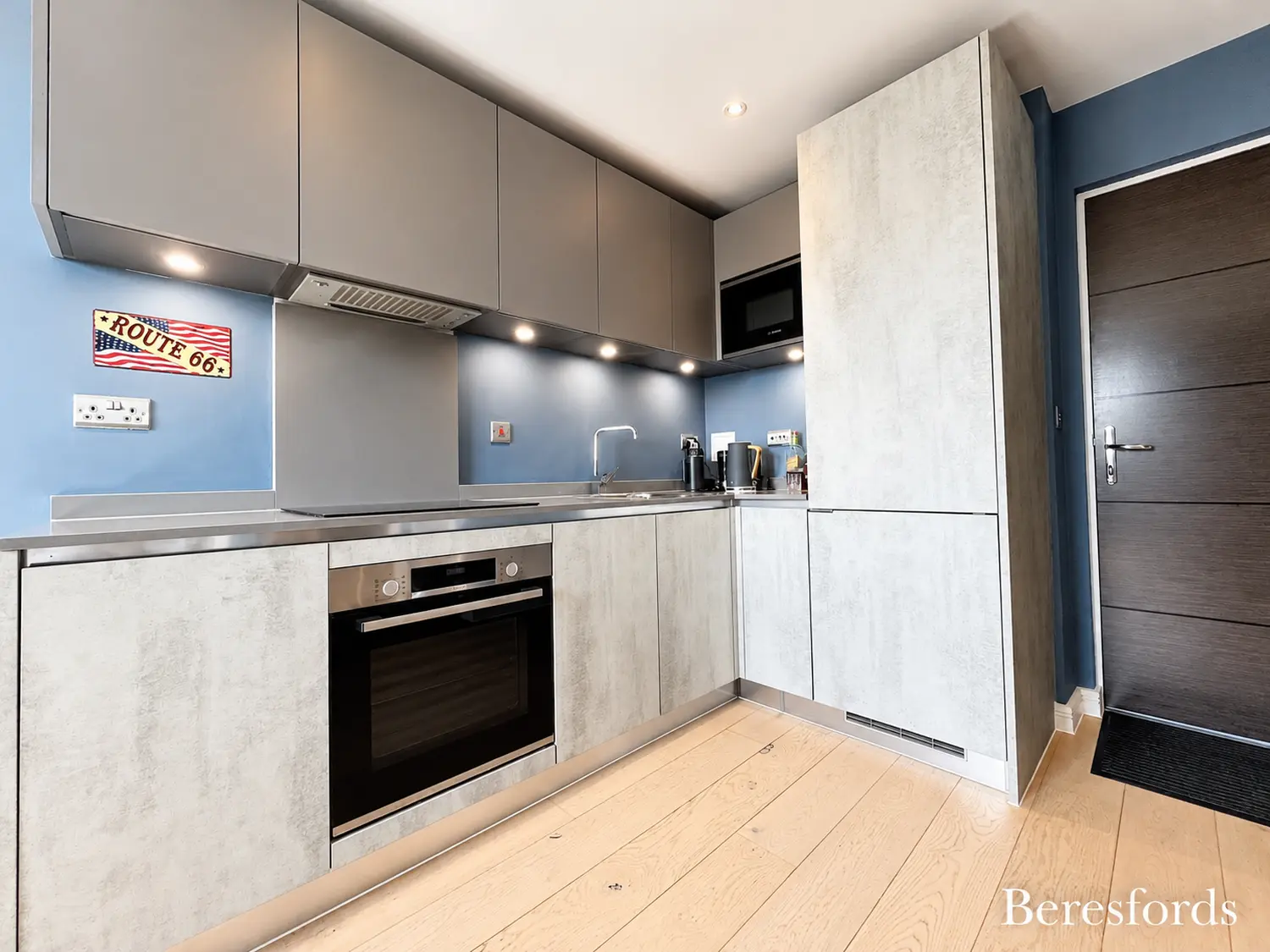 Flat Collingwood Road in Witham