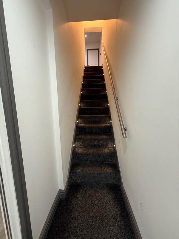 Room Old Cross Street in Tameside