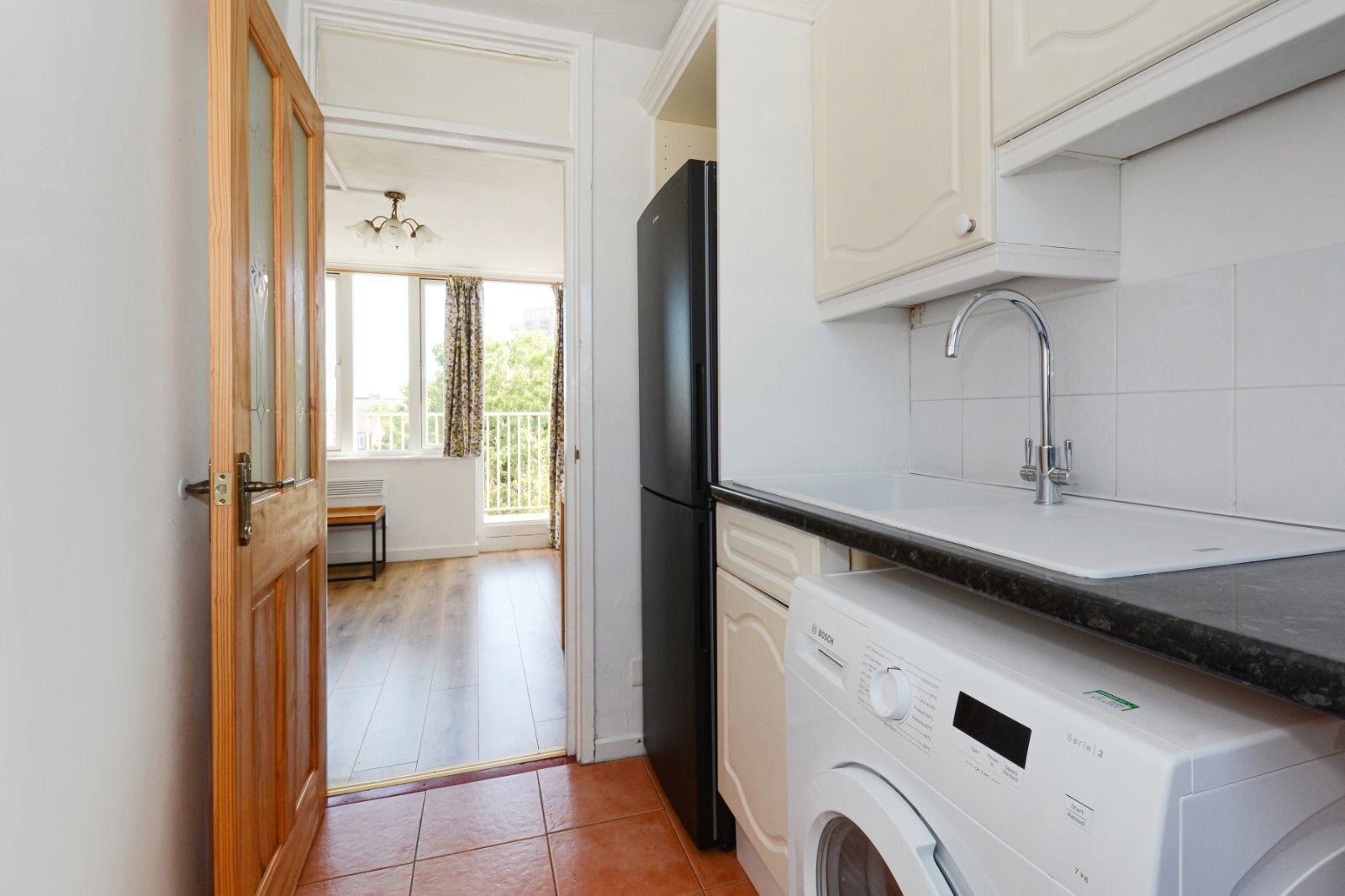 Flat Woolstaplers Way in Greater London