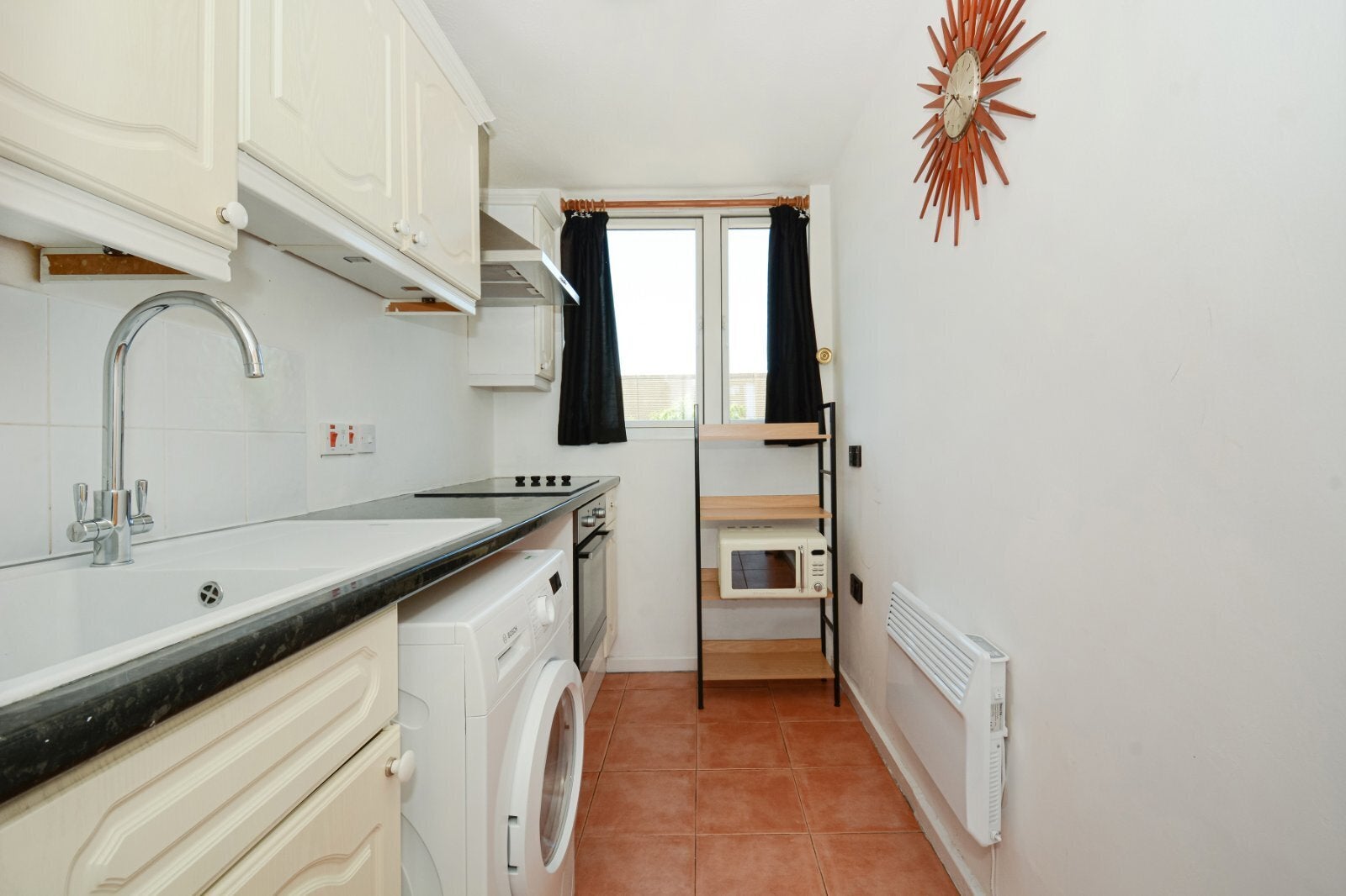 Flat Woolstaplers Way in Greater London