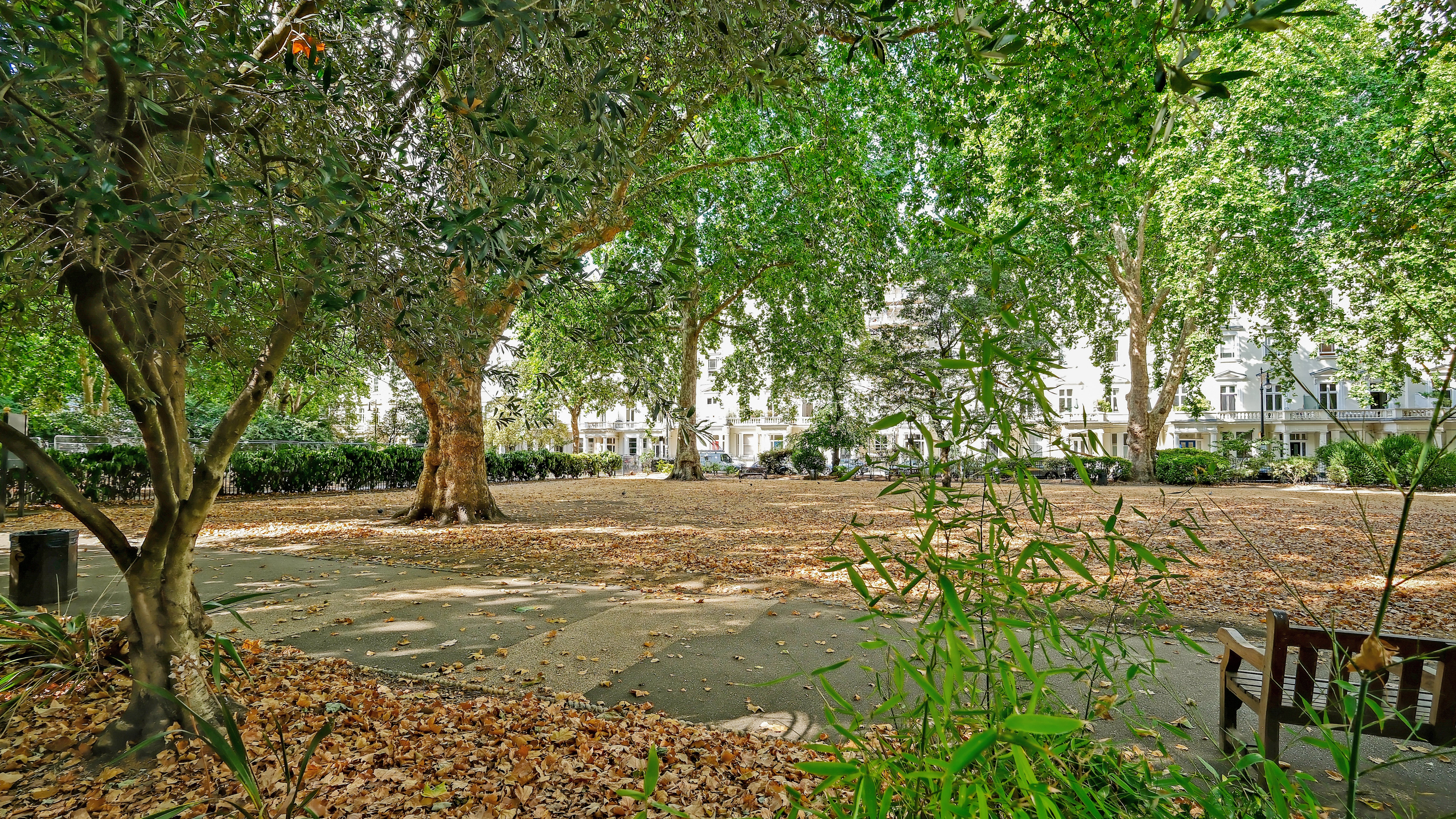 Flat St George's Square in City of Westminster