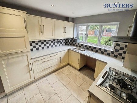 House Shelley Close in Lichfield