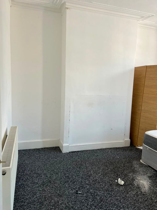 Room Browning Road in Greater London