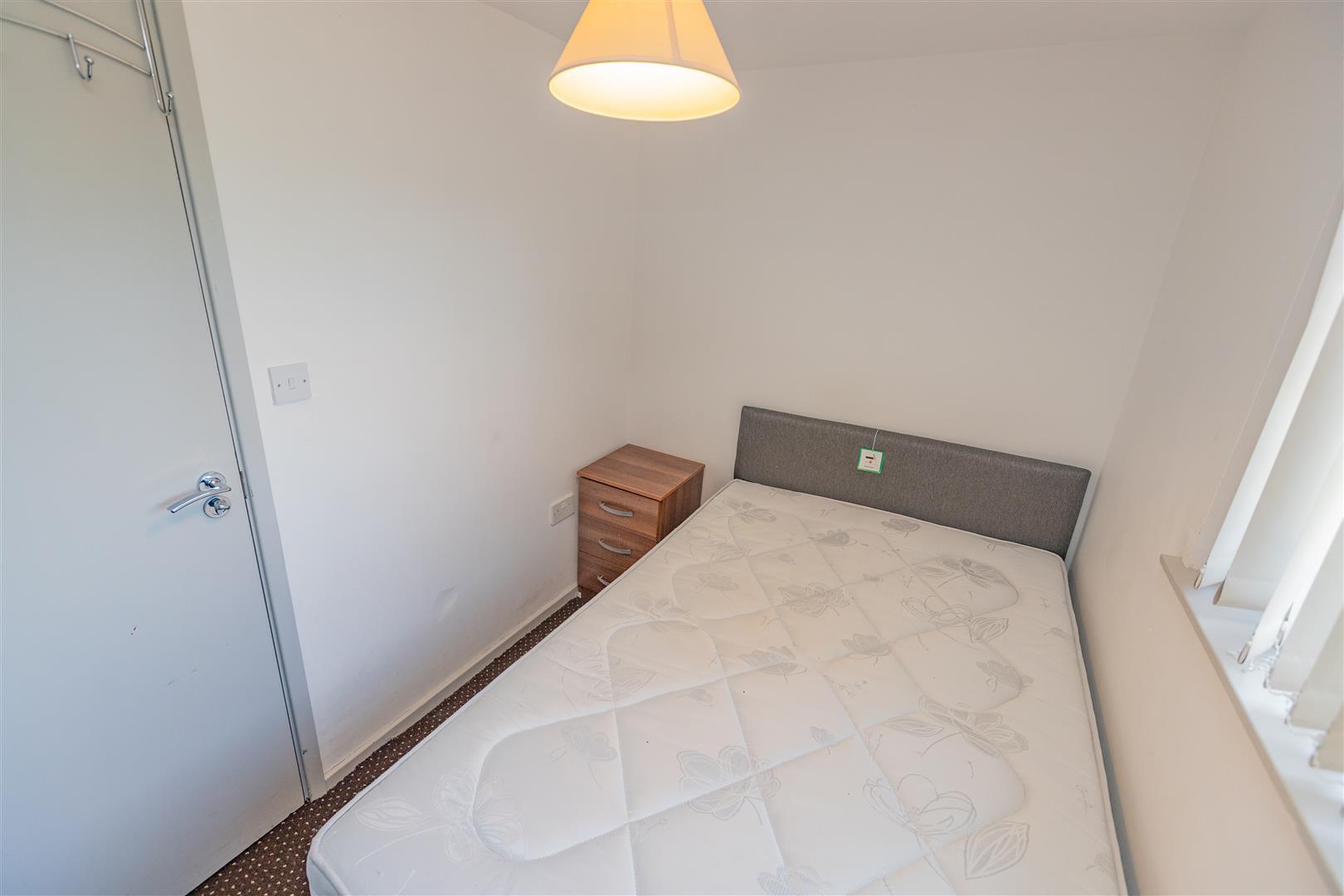 Flat Tiverton Road in Birmingham