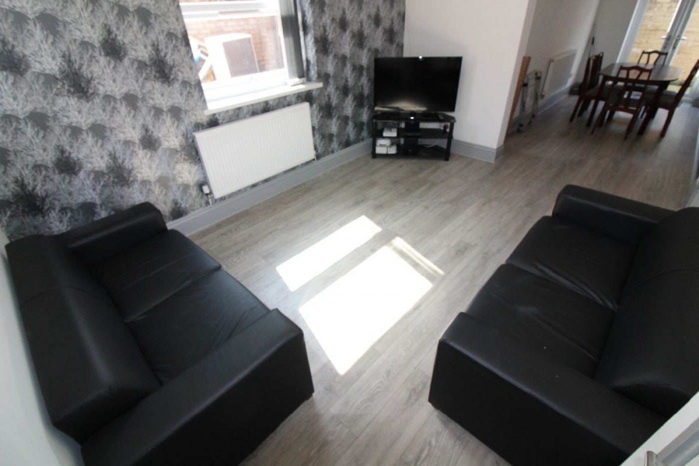 Flat Elmsley Street in Preston