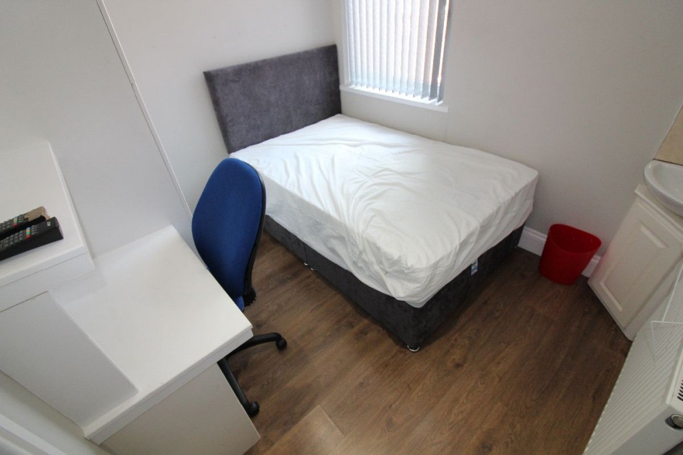 Flat Elmsley Street in Preston