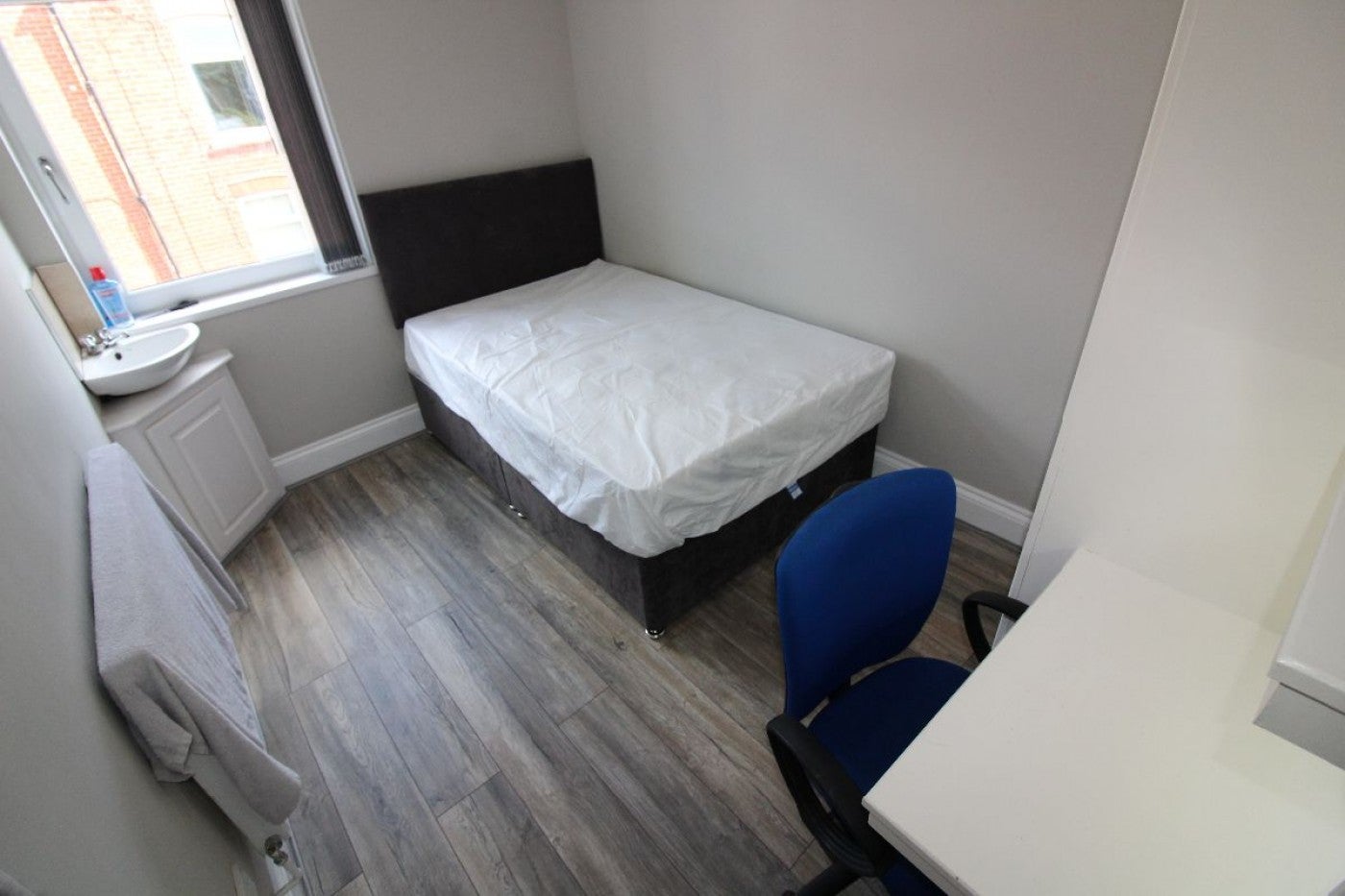 Flat Elmsley Street in Preston