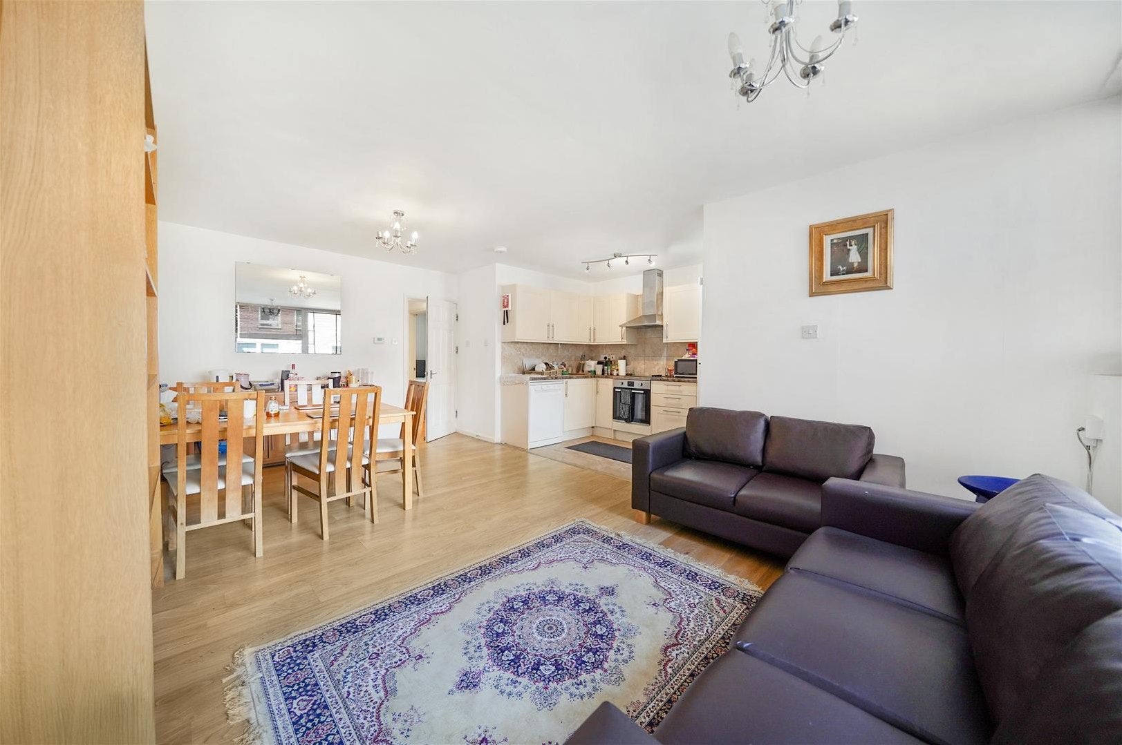 Flat Nash Street in Greater London