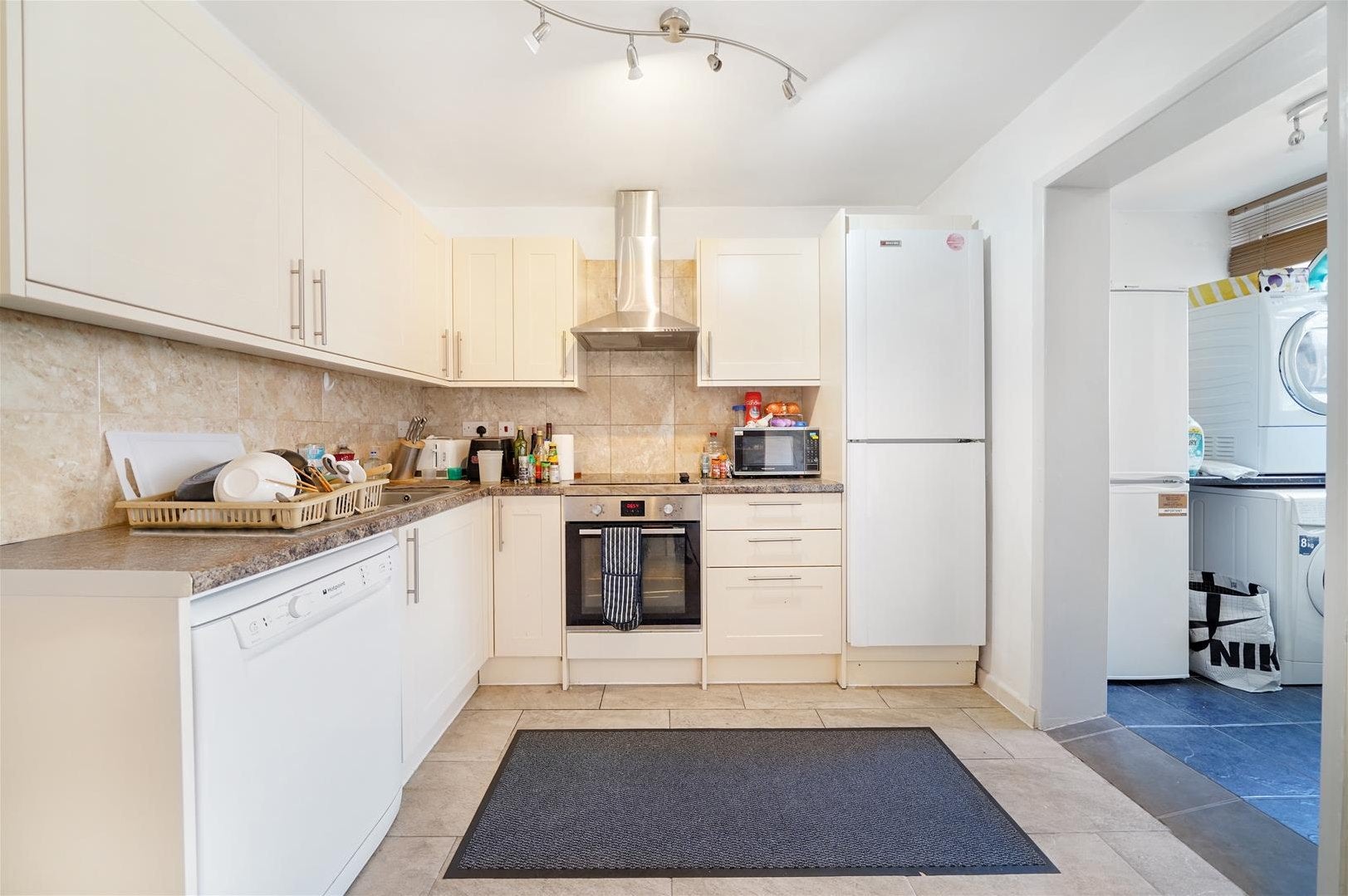 Flat Nash Street in Greater London