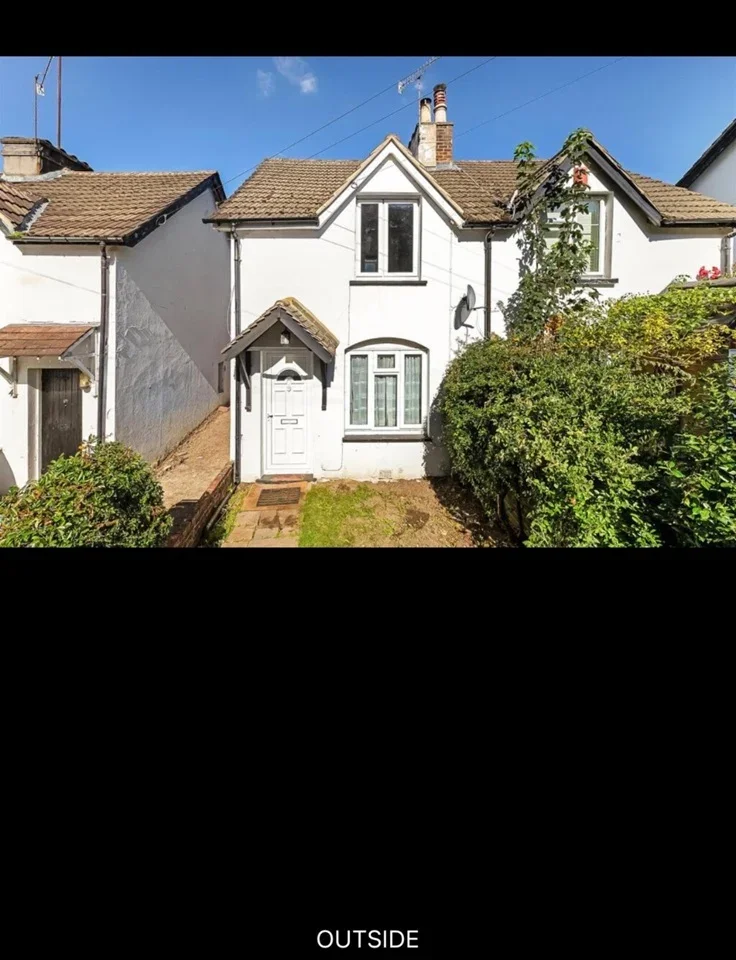 House Yateley Court in Greater London