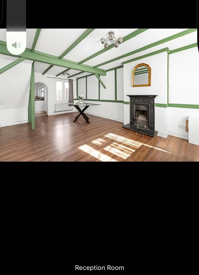 House Yateley Court in Greater London