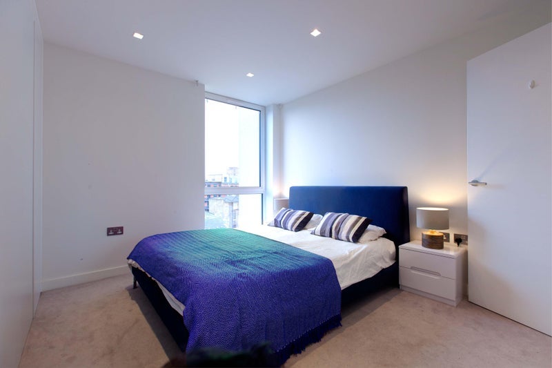 Flat Micawber Street in Greater London