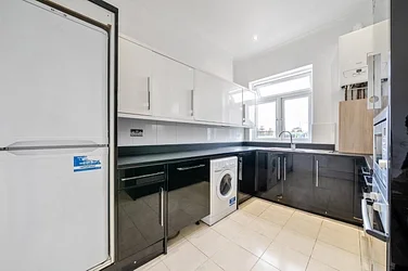 Flat Fulham Palace Road in Greater London