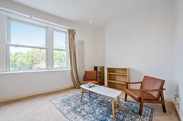 Flat Fulham Palace Road in Greater London