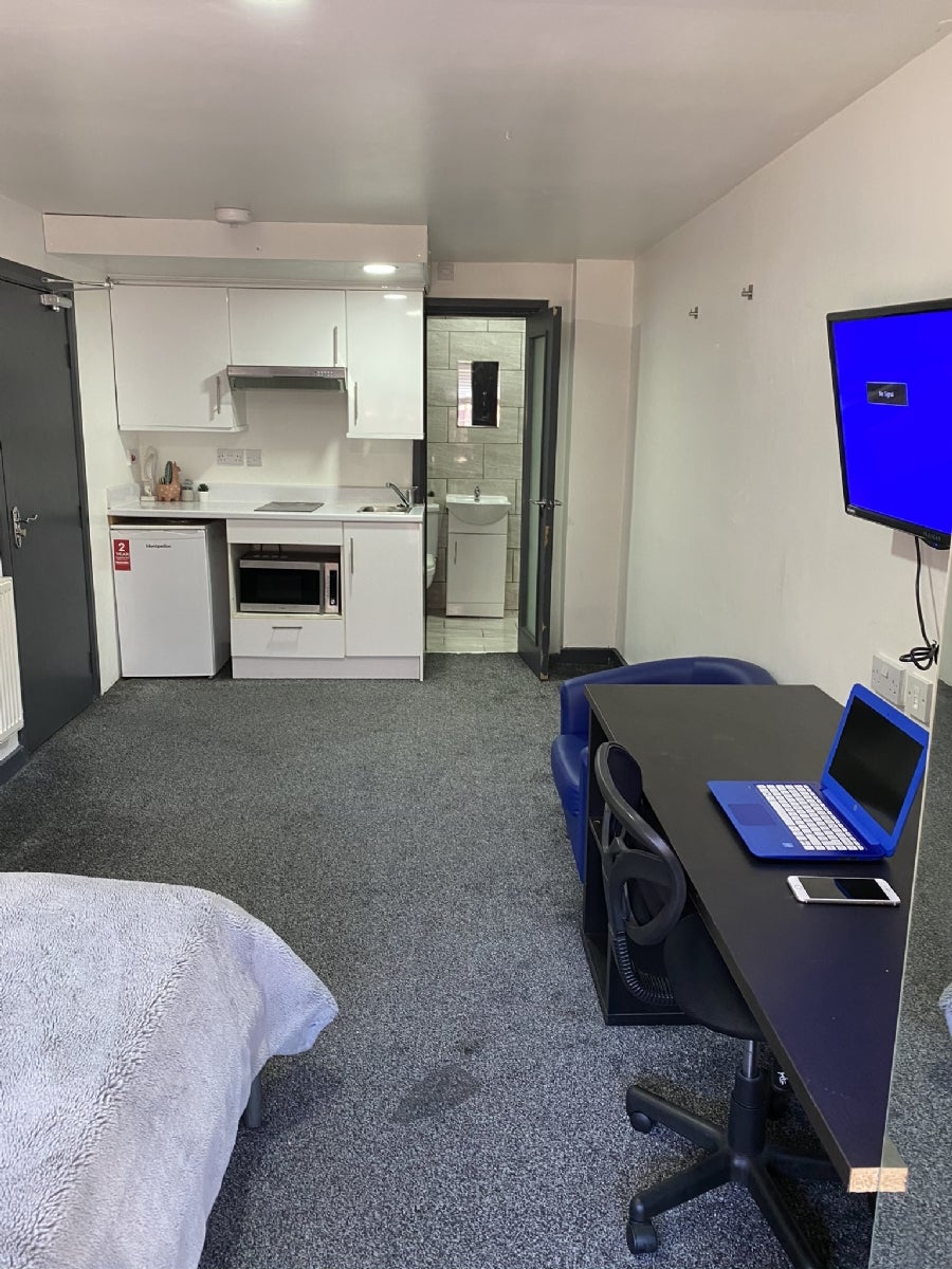 Flat Riseley Crescent in Birmingham