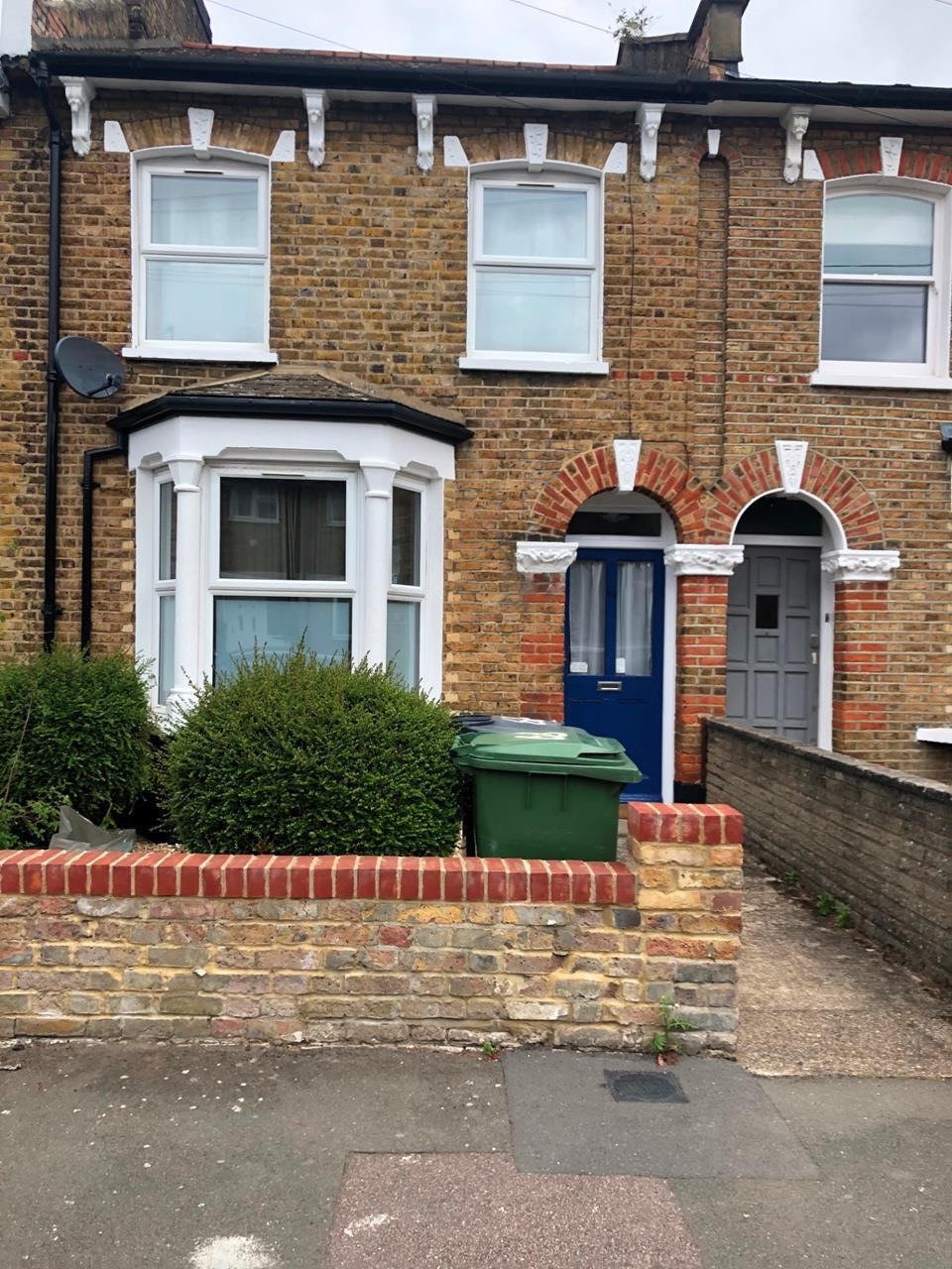 Flat Braxfield Road in Greater London