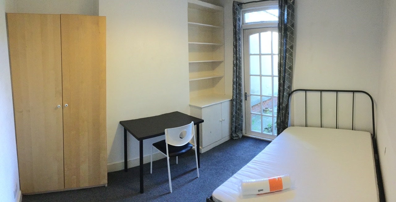 Flat Braxfield Road in Greater London