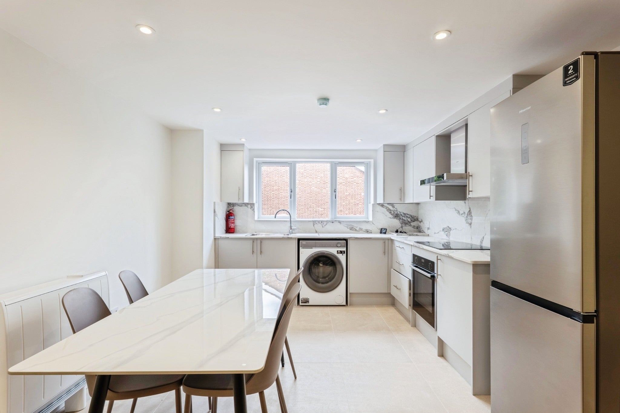Flat Salusbury Road in Greater London