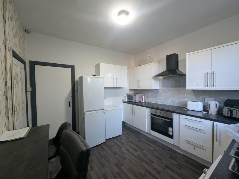 Room Birch Street in Tameside