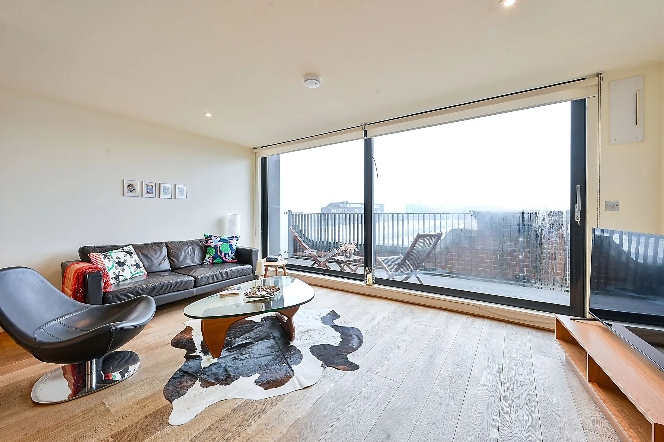 Flat Great West Road in Greater London