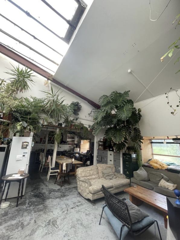 Room Eade Road in Greater London