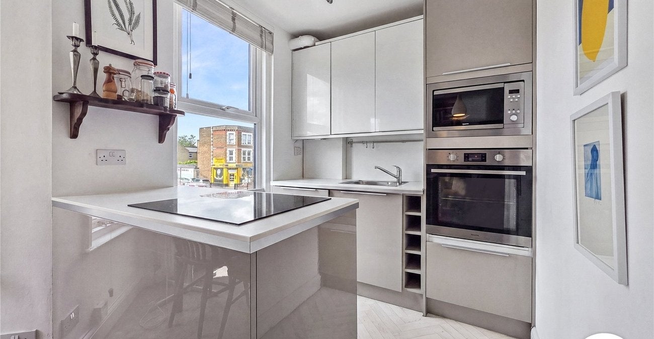 Flat Hither Green Lane in Greater London
