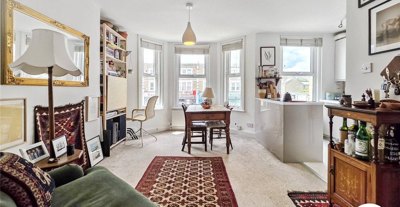 Flat Hither Green Lane in Greater London