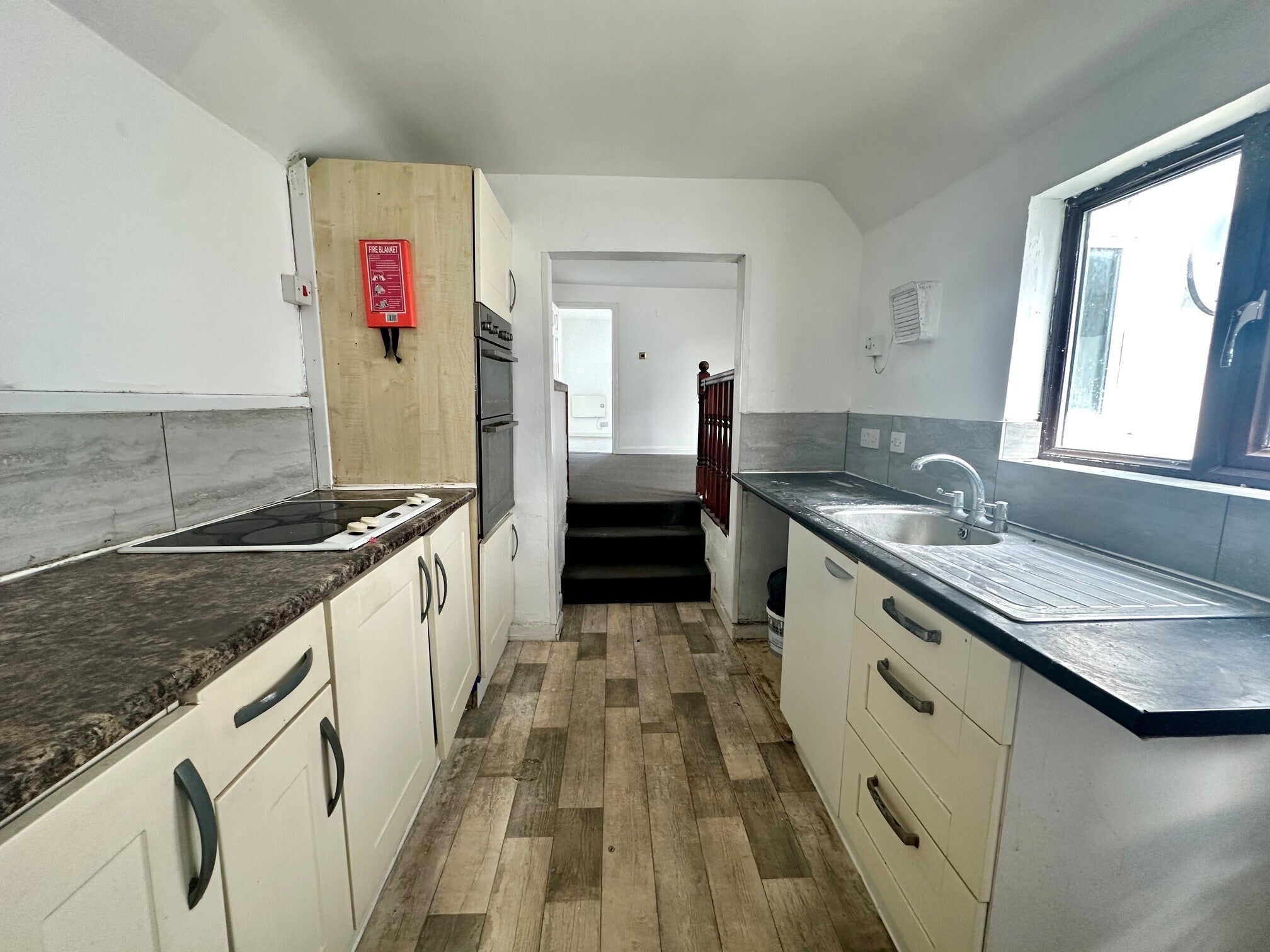 Room Stoke Road in Gosport