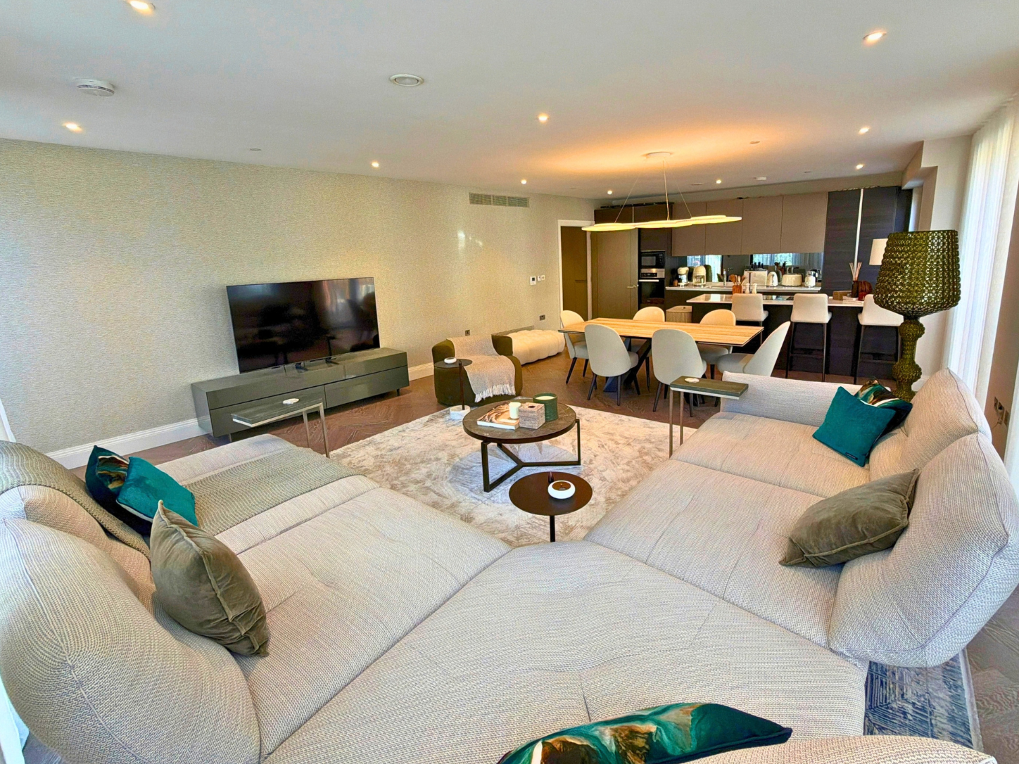 Flat Cato Street in City of Westminster