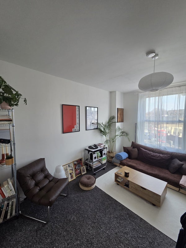 Flat Norwood Road in Greater London