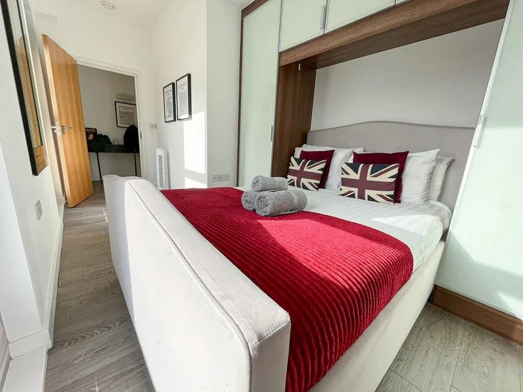 Flat New North Road in Greater London