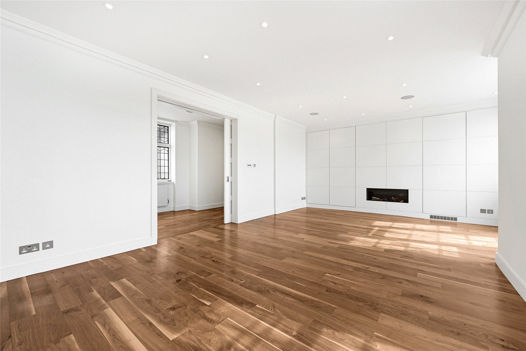 Flat Cheyne Walk in Greater London
