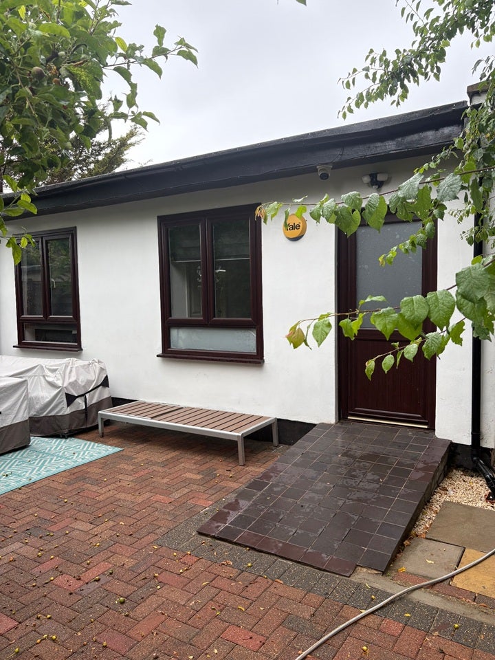 House Ruskin Avenue in Greater London
