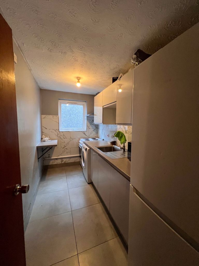 Flat Selbourne Road in Luton