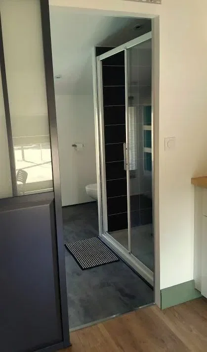 Room Impasse de Tamatave in Marseille