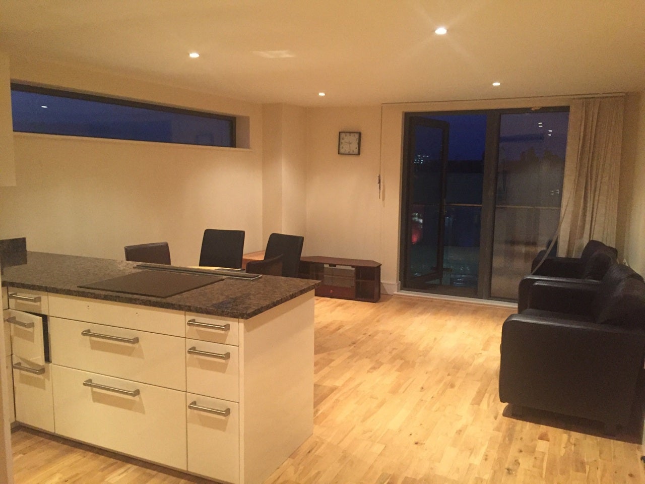 Flat Chrisp Street in Greater London